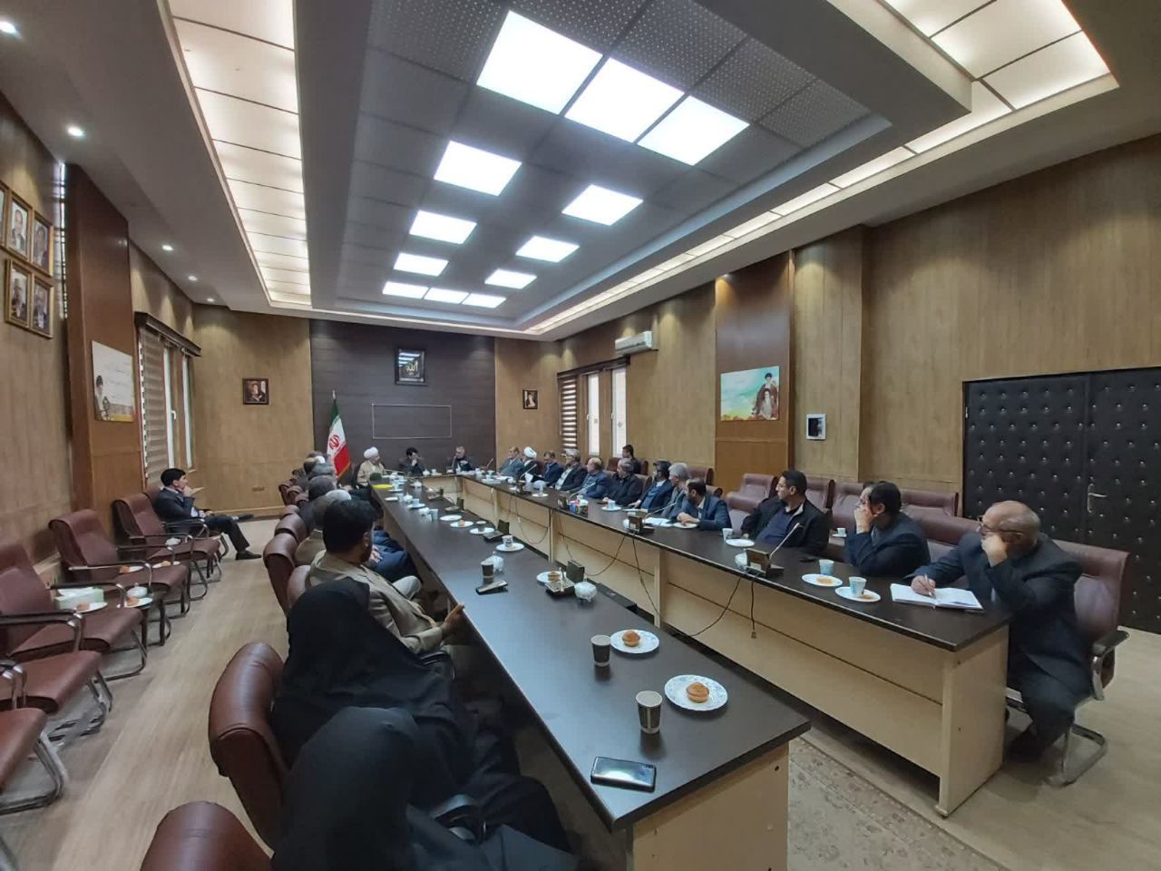 جلسه هم اندیشی با هیئت امناء  ستاد توسعه وبازسازی عتبات عالیات شهرستان خوی