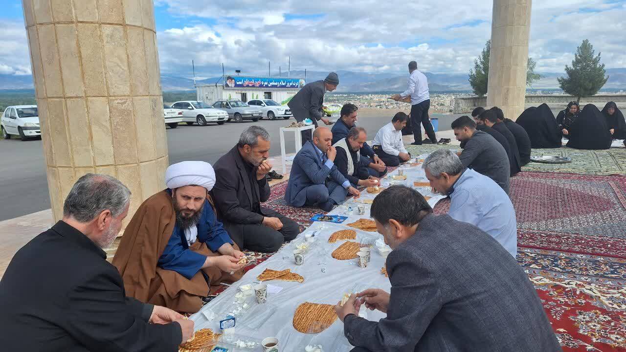 جلسه هماهنگی خادمین ستاد توسعه و بازسازی عتبات عالیات شهرستان خوی