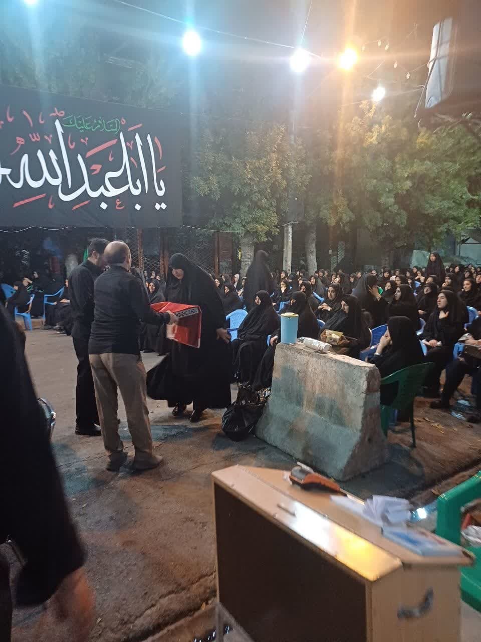 شرکت خادمان ستاد توسعه و بازسازی عتبات عالیات شهرستان سلماس، در مراسم عزاداری خیابانی مسجد مبارکه جامع سلماس