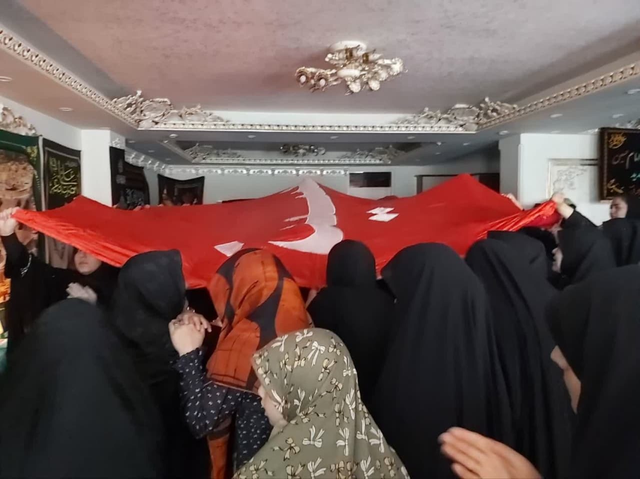 حضور فعال خادمان ستاد توسعه و بازسازی عتبات عالیات شهرستان ارومیه، در مجالس مختلف شهر ارومیه